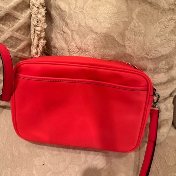 Michael Michael Kors Jet Set crossbody - Picture 2 of 4